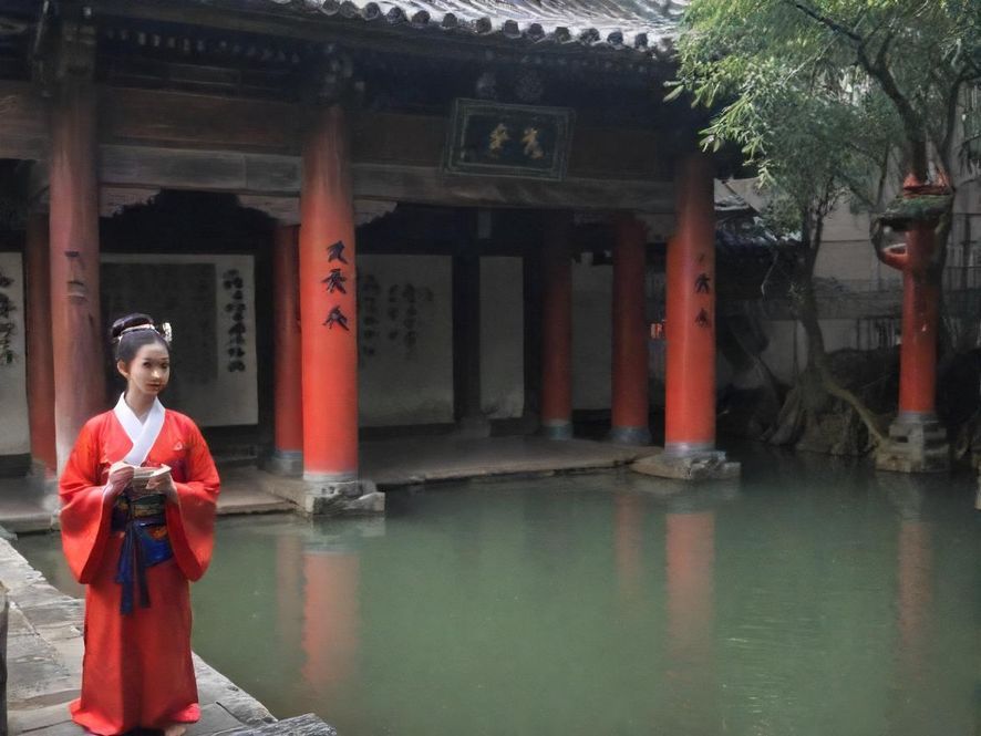 宽敞明亮、现代简约的豪华洗浴中心大堂,为顾客提供舒适的休闲环境。